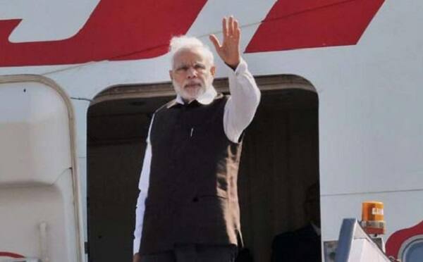બપોરે જૂનાગઢ અને સાંજે ગાંધીનગરની મુલાકાત લેશે. PMનો વિગતવાર કાર્યક્રમ આગામી એક બે દિવસમાં જાહેર કરવામાં થશે. આગામી લોકસભાની ચૂંટણીને ધ્યાનમાં લઈ વડાપ્રધાન નરેન્દ્ર મોદી ગુજરાતના પ્રવાસે આવી રહ્યા હોવાની માહિતી મળી રહી છે.