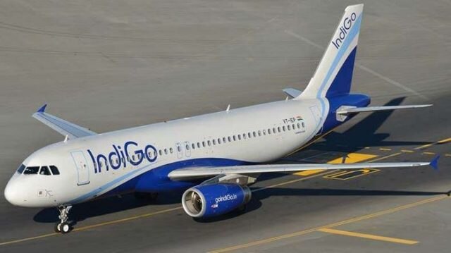 IndiGo flight 6E 1412 from Sharjah to Lucknow landed in Karachi due to a medical emergency, passenger declared dead on arrival ਸ਼ਾਰਜਾਹ ਤੋਂ ਭਾਰਤ ਆ ਰਹੇ ਜਹਾਜ਼ ਦੀ ਪਾਕਿਸਤਾਨ 'ਚ ਐਮਰਜੈਂਸੀ ਲੈਂਡਿੰਗ