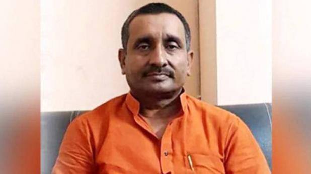 અધિકારીઓના કહેવા પ્રમાણે, સ્થાનિક પોલીસે ધારાસભ્ય દ્ધારા કથિત બળાત્કારના સંબંધમાં એક એફઆઇઆર દાખલ કરી નહોતી. પોલીસે ફક્ત ગેંગરેપના સંબંધમાં જ એફઆઇઆર દાખલ કરી હતી. આ મામલે પોલીસ, જિલ્લા વહીવટીતંત્ર અને ડોક્ટરોની ભૂમિકાની તપાસ ચાલી રહી છે. સેંગરની 13 એપ્રિલના રોજ ધરપકડ કરવામાં આવી હતી.