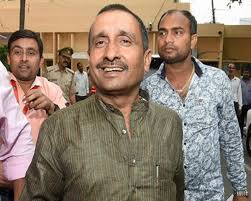 લખનઉઃ ઉન્નાવ રેપ કેસમાં સીબીઆઇએ ચાર્જશીટ દાખલ કરી છે. તપાસ એજન્સીએ ભાજપના ધારાસભ્ય કુલદીપસિંહ સેંગર પર બળાત્કારનો આરોપ લગાવ્યો છે. લખનઉમાં એક વિશેષ સીબીઆઇ અદાલતમાં દાખલ ચાર્જશીટમાં સેંગર અને તેના સાથી શશિસિંહ પર ગુનાહિત ષડયંત્ર અને સગીરા પર બળાત્કારનો આરોપ લગાવવામાં આવ્યો છે.