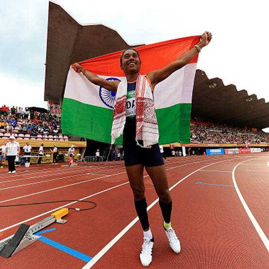 પહેલા રાઉન્ડના હીટમાં પણ 52.25 સમયની સાથે તે પહેલા સ્થાને રહી હતી. આમ તેને મિલ્ખા સિંહ અને પીટી ઉષાના ગૉલ્ડના સપનાને સાકાર કર્યું છે.