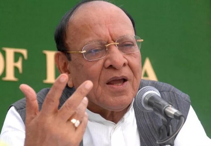 Gujarat Election 2022 Now any time Shankersinh Vaghela may join BJP, Raghu Sharma meeting with Bapu Gujarat Election 2022 : પુત્ર પછી પિતા શંકરસિંહ પણ ગમે ત્યારે કરી શકે છે કોંગ્રેસમાં ઘરવાપસી