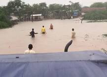 ભારે વરસાદના કારણે અમરેલી જિલ્લાના ગામડાંઓમાં કેવી છે હાલત, જુઓ તસવીરો