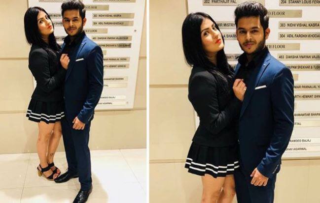 મુંબઈ: કોમેડિયન સિદ્ધાર્થ સાગર અને તેની ગર્લફ્રેંડ બિગ બોસ 12નો હિસ્સો બની શકે છે. કોમેડિય સિદ્ધાર્થે એક ઈન્ટરવ્યૂમાં બિગ બોસની ઓફર મળવાની પુષ્ટિ પણ કરી હતી.