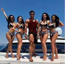 In Pics: ફિટનેસની સાથે લેવિશ લાઇફનો પણ શોખીન છે Sahil Khan, તસવીરોમાં જુઓ કેવી જીવે છે કિંગ લાઈફ