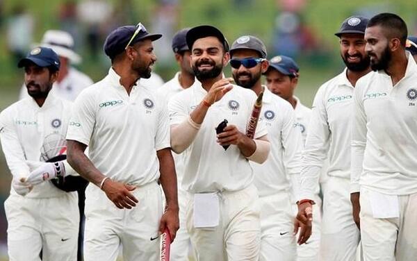 ત્રણ ટેસ્ટ માટે ભારતીય ટીમ આ પ્રમાણે છે. વિરાટ કોહલી (કેપ્ટન), શિખર ધવન, લોકેશ રાહુલ, મુરલી વિજય, ચેતેશ્વર પૂજારા, અજિંક્ય રહાણે, કરુણ નાયર, દિનેશ કાર્તિક, રિષભ પંત, આર.અશ્વિન, રવીન્દ્ર જાડેજા, કુલદીપ યાદવ, હાર્દિક પંડ્યા, ઇશાંત શર્મા, મોહમ્મદ શમી, ઉમેશ યાદવ, જસપ્રીત બુમરાહ, શાર્દુલ ઠાકુર.