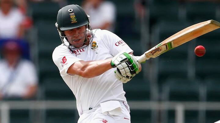  અગાઉ એક ઈન્ટરવ્યૂમાં ડિ વિલિયર્સે કહ્યું હતું કે, ‘આગામી કેટલાક વર્ષો સુધી હું IPL રમીશ. મારો પ્રયત્ન રહેશે કે, ટાઈટન્સ માટે પણ રમું અને દેશના યુવા ક્રિકેટર્સની મદદ કરું.’