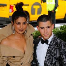 પ્રિયંકાનો પ્રેમી નિક જોનસ પ્રિયંકાથી 10 વર્ષ છે નાનો, જાણો પહેલાં 16 હોટ ગર્લ્સ સાથે કરી ચૂક્યો છે અફેર, જાણો વિગત