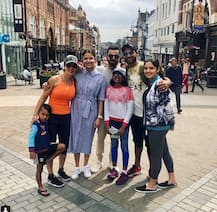 Pics: શિખર ધવનના પરિવાર સાથે ટીમના બીજા કયા કપલે ઈંગ્લેન્ડના રસ્તાઓ પર મજા માણી