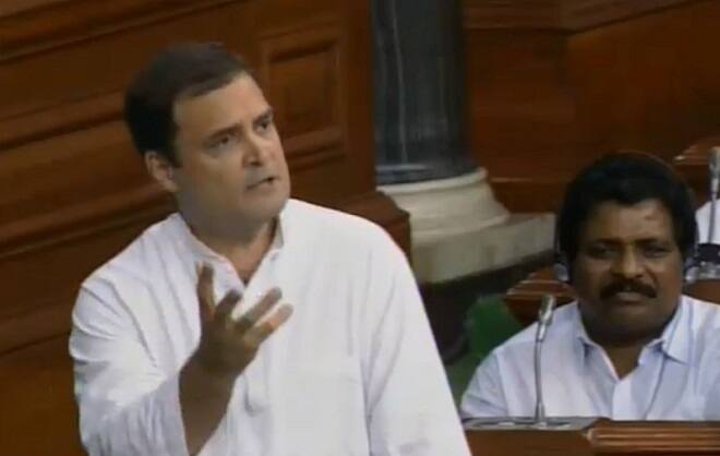 નવી દિલ્હી: સંસદમાં અવિશ્વાસ પ્રસ્તાવ પર ચર્ચા કરવામાં આવી રહી છે. આ દરમિયાન રાહુલ ગાંધીએ ભાષણ આપ્યું હતું જેમાં પીએમ નરેન્દ્ર મોદી પર આકરા પ્રહારો કર્યા હતા.