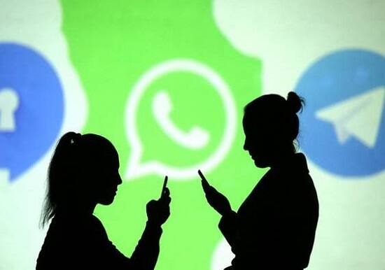 વોટ્સએપે અમેરિકા હેડક્વાર્ટર અને ભારતીય કામકાજ સાથે જોડાયેલા સિનિયર અધિકારીઓએ ચૂંટણી પંચ સહિત ભાજપ અને કોંગ્રેસના નેતાઓ સાથે મુલાકાત કરી હતી. વોટ્સએપનું કહેવું છે કે, ભારતમાં આગામી ચૂંટણી દરમિયાન પોતાના પ્લેટફોર્મનો દૂરુપયોગ રોકવાનની કોશિશ રોકવા માટે મુલાકાત કરી છે.