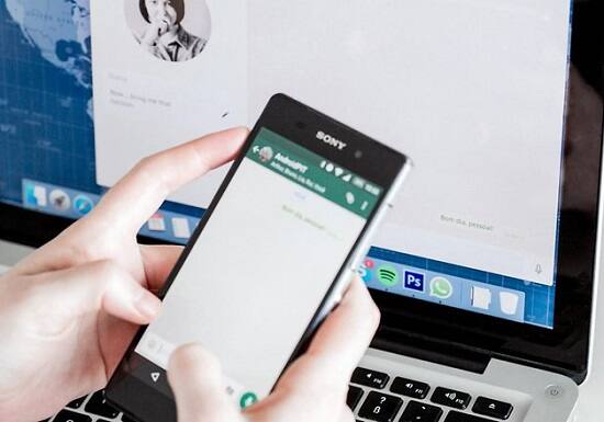 વોટ્સએપની એક બ્લોગ પોસ્ટમાં આ ખુલાસો કરવામાં આવ્યો છે, આજથી અમે વોટ્સએપ પર મેસેજ ફોરવર્ડ કરવાની લિમિટનો ટેસ્ટ કરીશું, જે તમામ લોકોને લાગુ પડશે. ભારતમાં લોકો દુનિયાનાના અન્ય દેશ કરતા વધુ મેસેજ, ફોટોઝ અને વીડિયો ફોરવર્ડ થઈ રહ્યા છે. અમે એકવારમાં 5 ચેટની લિમિટ ટેસ્ટ કરીશું અને તે પછી મીડિયા મેસેજ પાસે બનેલું ફોરવર્ડ બટન હટાવી દેવામાં આવશે.