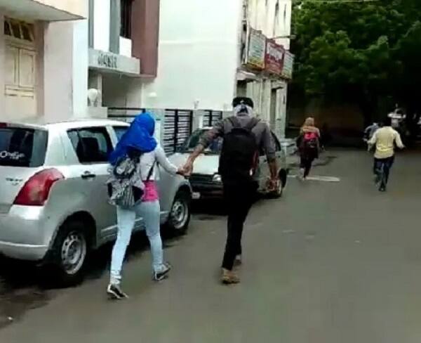 પોલીસે કેબીન પાર્લરના સંચાલકની ધરપકડ કરી કાયદેસરની કાર્યવાહી હાથ ધરી છે. આ સંચાલકો સામે પોલીસે શું ગુનો નોંદ્યો તેની વિગતો મળી નથી. શહેરમાં અનેક ઠેકાણે આવાં પાર્લર ધમધમે છે ત્યારે પોલીસે એક જ પાર્લર પર કેમ દરોડો પાડ્યો તે ચર્ચાનો વિષય છે.