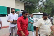 કેશુબાપાને જન્મદિવસની શુભકામના આપવા પહોંચ્યો હાર્દિક પટેલ, જુઓ તસવીરો