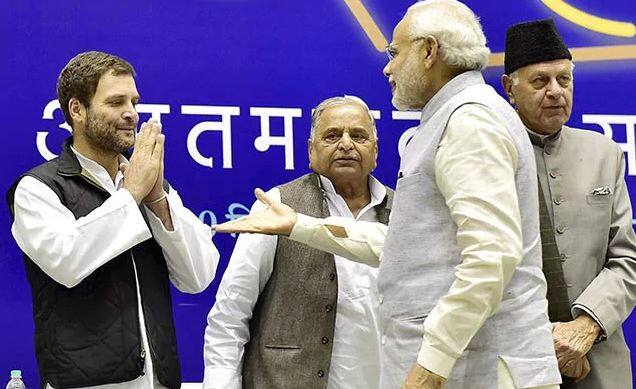 રાહુલ ગાંધી તેમની રેલીઓમાં સતત આ મુદ્દો ઉઠાવતા રહ્યા છે. ગત સપ્તાહ સંસદમાં અવિશ્વાસ પ્રસ્તાવ પર બોલતા પીએમની હાજરીમાં રાફેલ મુદ્દાને ગૃહમાં ઉઠાવ્યો હતો. રાહુલ ગાંધીએ વિવિધ રાજ્યોમાં રાફેલ જેવા મોટા મુદ્દા સરળ શબ્દોમાં મીડિયાને જણાવવા કહ્યું હતું. આ ઉપરાંત કોંગ્રેસ મીડિયા વિભાગ અને સોશિયલ મીડિયા વિભાગે આ મુદ્દાને લોકો સુધી પહોંચાડવા રણનીતિ બનાવી છે. આ મામલો શાંત થાય તે પહેલાં જ પૂર્વ રક્ષા મંત્રી એકે એન્ટનીએ પ્રેસ કોન્ફરન્સ કરીને રાહુલના આરોપને આગળ ધપાવ્યા હતા.