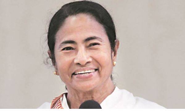  નોંધનીય છે કે વર્ષ 2016માં પશ્ચિમ બંગાળ સરકારે ત્રણ નામોનો સુઝાવ આપવામાં આવ્યો હતો. બાંગ્લા ભાષા માટે બાંગ્લા, હિંદી માટે બંગાળ અને અંગ્રેજી ભાષા માટે બંગાળી પરંતુ તે સમયે કેન્દ્ર સરકારે ત્રણેય નામોના સુઝાવને ફગાવી દીધો હતો. જોકે હવે વિધાનસભામાં એક નામ પર એકમત થઇને પ્રસ્તાવ પાસ કરી દીધો છે.