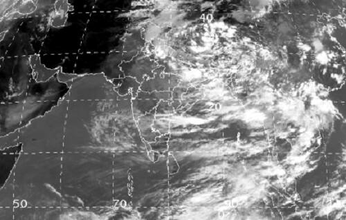 હવામાન વિભાગના જણાવ્યા પ્રમાણે ગુજરાતમાં હાલ કોઈ વરસાદી સિસ્ટમ સક્રિય નથી. ગુજરાતમાં મેઘરાજા 5 દિવસનો વિરામ લેશે. જોકે વાદળછાયું વાતાવરણ બની રહેવાની શક્યતા છે. 