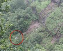 મહારાષ્ટ્ર: કોલેજની બસ 500 ફૂટ ખીણમાં ખાબકી, 32 લોકોના મોત