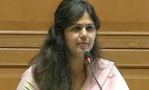 મરાઠા અનામત માટે પંકજા મુંડેને એક કલાક માટે CM બનાવવામાં આવે: શિવસેના