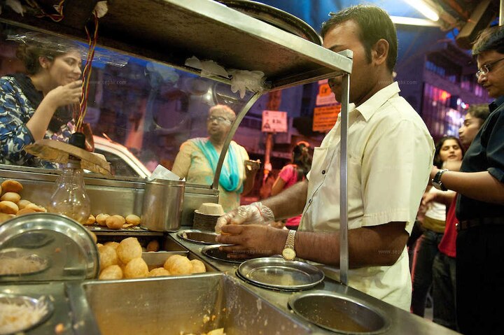 Guwahati Vendor Caught Adding Urine In Paanipuri Water; Riles Up Internet, know in details Urine In Paanipuri Water: ফুচকায় মেশানো হত প্রস্রাবের জল! নেট দুনিয়ায় ভাইরাল অসমের ভিডিয়ো