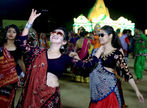 ગુજરાતમાં આ પાટીદાર મુખ્યમંત્રીએ સૌથી પહેલા જાહેર કર્યું હતું નવરાત્રી વેકેશન? ગુજરાતમાં આ પાટીદાર મુખ્યમંત્રીએ સૌથી પહેલા જાહેર કર્યું હતું નવરાત્રી વેકેશન?