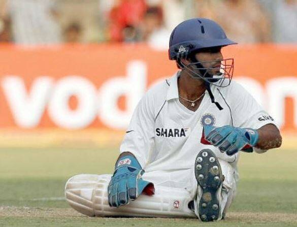 દિનેશ કાર્તિકે કહ્યું કે, મને ભૂતકાળનું યાદ રહેતું નથી. મારી યાદશક્તિ નબળી છે. મને એટલું જ યાદ છે કે મારું પ્રદર્શન સારું હતું. મને એટલું યાદ છે કે તે સીરિઝની ત્રણેય ટેસ્ટમાં બંને ટીમોએ એક સમાન પ્લેઇંગ ઇલેવન ઉતારી હતી.