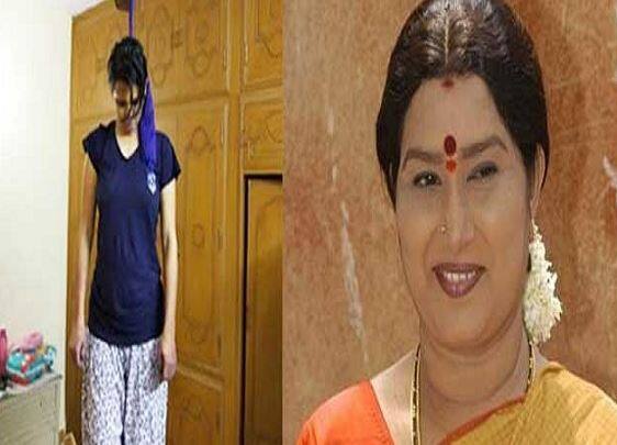 હૈદરાબાદઃ તેલુગુ ઈન્ડસ્ટ્રીની જાણીતી સીનિયર એક્ટ્રેસ અન્નપૂર્ણાની દીકરી કીર્તિએ આત્મહત્યા કરી લીધી છે. હૈદરાબાદની શ્રીનગર કોલોનીમાં શનિવારે સવારે એક્ટ્રેસના ઘર પર તેની 23 વર્ષીય દીકરી કીર્તિનો મૃતદેહ પંખા સાથે લટકેલી હાલતમાં મળ્યો હતો.