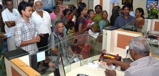 એસબીઆઈએ તેની વેબસાઇટ પર કહ્યું છે કે, 1 થી 2 વર્ષની એફડી પર હવેથી 6.70%ના દરે વ્યાજ મળશે, પહેલા આ દર 6.65% હતો. ઉપરાંત 2થી 3 વર્ષની એફડી પર વ્યાજ દર 6.65%થી વધારી 6.75% કરવામાં આવ્યો છે.