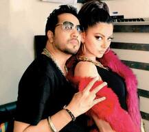 મુંબઈઃ બોલિવૂડના જાણીતા સિંગરના ઘરે થઈ ચોરી, જાણો વિગત