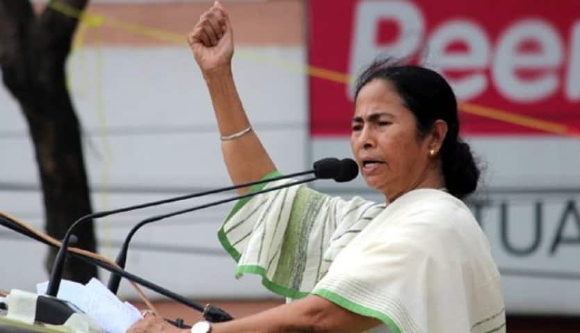 mamata banerjee on assam nrc warns of civil war and blood bat બંગાળ અને બિહારમાં NRC લાવવામાં આવશે તો ગૃહયુદ્ધ અને ખૂનખરાબા થઈ શકે છે: મમતા બેનરર્જી