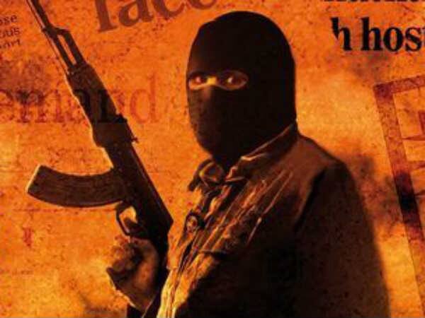 અબ્દુલની અમેરિકી સેનાએ 2004માં ઇરાકમાંથી ધરપકડ કરવામાં આવી હતી. 2014માં પાકિસ્તાન મોકલતા પહેલા તેને ઇરાક અને આફગાનિસ્તાનમાં કેદ કરવામાં આવ્યો હતો. પાકિસ્તાનમાંથી રિલિઝ થયા પછી દખિલ લશ્કર-એ-તૈયબા સાથે ફરી કામ કરવા લગ્યો હતો. 