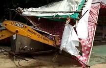 અમદાવાદના લો ગાર્ડન પાસેની ખાઉગલીમાં AMCએ ફેરવ્યું બુલડોઝર, જાણો કેમ