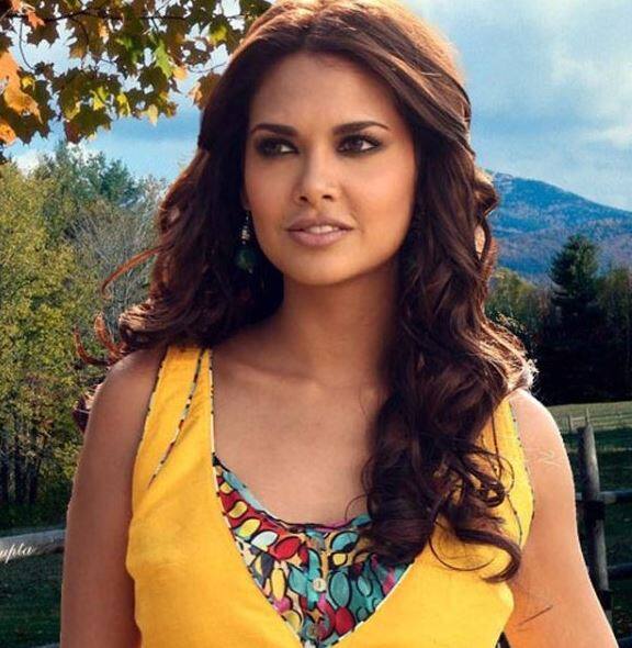 ઈશા ગુપ્તાએ હાર્દિક પંડ્યા સાથે અફેરની વાત પર કહ્યું, તમે જેટલું વાંચ્યું-સાંભળ્યું છે તેટલી જ સચ્ચાઈ છે. લોકોનું કામ વાતો કરવાનું છે. ગમે તેમ લખશે પરંતુ મારી હકીકત મને જ સચ્ચાઈ છે. આ વખતે ન તો હું ના પાડી કહી છું કે હા કહું છું.