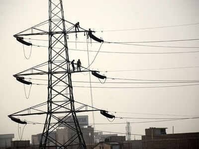 જોકે બીજીબાજુ ટોરેન્ટની વેબસાઇટ પર બુધવારે ફ્યૂઅલ ચાર્જમાં થયેલા ફેરફારોની માહિતી મુકવામાં આવી હતી, જે મુજબ ટૉરેન્ટના ગ્રાહકોને યૂનિટ દીઠ 10 પૈસાનો વધારાનો બોજો આવી શકે છે. હાલમાં તેમનો ફ્યૂઅલ ચાર્જ રૂ.1.76 છે. જેમાં 10 પૈસા વધારો થતાં જુલાઇથી સપ્ટેમ્બર સુધીના બિલમાં ફ્યૂઅલ ચાર્જ રૂ. 1.86 આવશે.