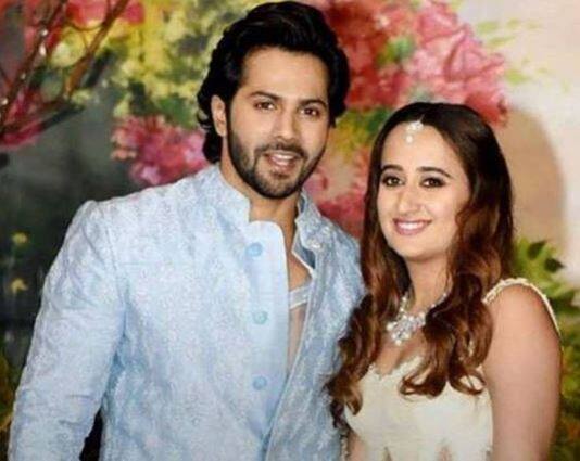 વચ્ચે તેમના બ્રેકઅપની ખબર સામે આવી હતી. પરંતુ જ્યારે તે સાથે જોવા મળ્યા ત્યારે બ્રેકઅપની ખબરનું ખંડન થયું હતું. 