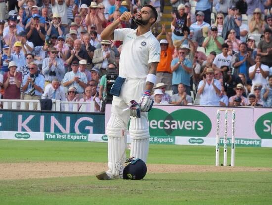 ભારત તરફથી ઇંગ્લેન્ડની ધરતી પર કેપ્ટન તરીકે સૌથી વધુ રનનો રેકોર્ડ મંસૂર અલી ખાન પટૌદીના નામે હતો. તેમમે 1967માં લીડ્સમાં રમાયેલી ટેસ્ટ મેચની બીજી ઇનિંગમાં 148 રન બનાવ્યા હતા. 