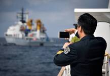 અમેરિકાની નદીમાં નાવડી લઇને ફરી રહ્યો હતો શખ્સ, વાવાઝોડું આવ્યું ને સમુ્દ્રમાં થઇને પહોંચી ગયો રશિયા, જાણો પછી શું થયું