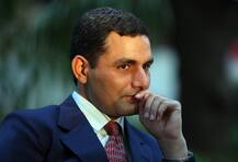 અમદાવાદમાં સપાટો બોલાવનાર વિજય નેહરાને ઓળખો, જાણો કેવી રીતે બન્યા IAS