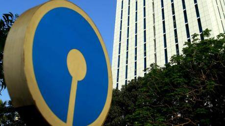  SBI પછી HDFC બેન્કે 590.84 કરોડ રૂપિયા, Axis બેન્કે 530.12 કરોડ રૂપિયા અને icici બેન્કે 317.60 કરોડ રૂપિયા વસુલ્યા છે. SBI 2012 સુધી ખાતામાં મિનીમમ રકમ ન હોવાથી દંડ વસુલ્યો હતો. તેણે આ વ્યવસ્થા એક ઓક્ટોબર 2017થી ફરી શરૂ કરી છે. જોકે મિનીમમ બેલેન્સ ન રાખતા દંડ વસુલવામાં આવતા આલોચના થતા SBI એ દંડ ઘટાડી દિધો હતો. 