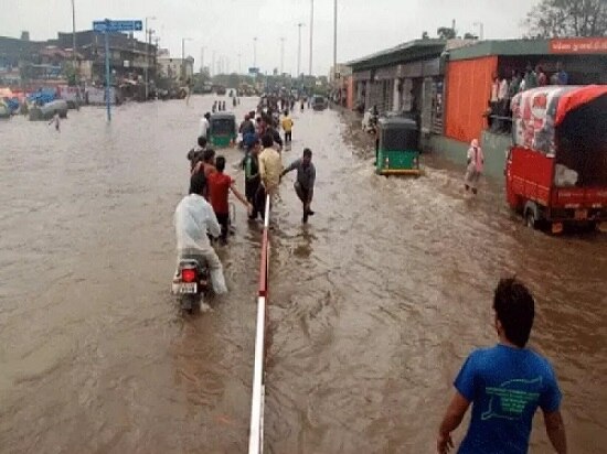 આ સાથે હાલમાં ઉત્તરપ્રદેશ, પંજાબ, મધ્ય-પશ્ચિમ બંગાળ, ઓરિસ્સા, ઉત્તરીય આંધ્રપ્રદેશ, બિહારના પશ્ચિમ તેમ જ ગુજરાત પર અપર એર સાઇક્લોનિક સરક્યુલેશન સક્રિય થયું છે જેને કારણે 6 ઓગસ્ટ પછી ગુજરાત સહિત દેશના પશ્ચિમી રાજ્યોમાં ચોમાસું ફરી સક્રિય થવાના સંકેતો હવામાન વિભાગે આપ્યા છે.