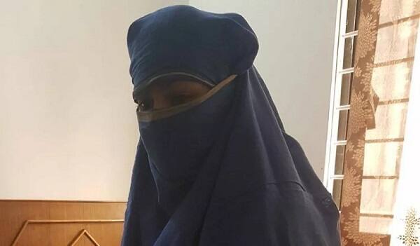 વિનુએ પૂછપરછમાં જણાવ્યું હતું કે, વિદ્યાર્થિનીએ ઓગસ્ટ 2017માં તેના જય ટ્યૂશન ક્લાસમાં એડમિશન લીધું હતું. તે સમયે વિદ્યાર્થીની સાથે મિત્રતા કરવાના બહાને એક યુવક હેરાન કરતો હતો. જેને ઠપકો આપતા હેરાન કરવાનું બંધ કરી દીધું હતું. ત્યાર બાદ વિદ્યાર્થિની સાથે પ્રેમ સંબંધ બંધાયો હતો.