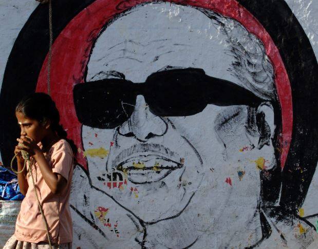 કરૂણાનિધિએ તમિલ ફિલ્મોમાં પટકથા લેખક તરીકે પણ ઘણી નામના મેળવી હતી. તેમણે નલ્લા થામ્બી (1949), વેલ્લઈકરી (1949), રાજકુમારી (1947) અને મંથિરી કુમારી (1950) જેવી ફિલ્મોની પટકથા લખી હતી. 