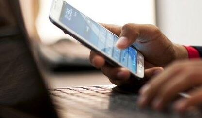 ગ્રાહકોને જે મેસેજ મોકલવામાં આવી રહ્યા છે તેમાં કહેવામાં આવ્યું છે કે તમારા ક્રેડિટ કાર્ડ રિવોર્ડ પોઈન્ટ અમુક તારીખે એક્સપાયર થઈ જશે. આ મેસેજમાં રિવોર્ડ પોઇન્ટ્સને કેશબેકમાં ફેરવવા માટે કહેવામાં આવ્યું છે.