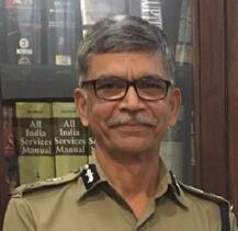 અમદાવાદના પોલીસ કમિશનર એ.કે.સિંઘની આવી છે પર્સનલ લાઈફ, જાણો વિગત