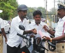 હવે ડ્રાઈવિંગ લાયસન્સ કે RC સાથે રાખવાની નહીં પડે જરૂર, પરિવહન મંત્રાલયે શું કરી જાહેરાત? જાણો