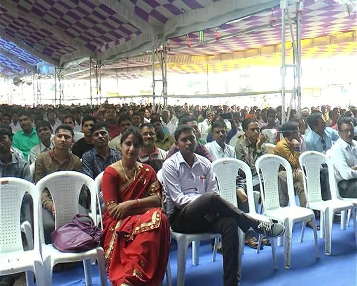  વિશ્વ આદિવાસી દિનના કાર્યક્રમ નિમિત્તે ભાજપના નેતા અને ઘેટા અને ઉન વિકાસ નિગમના ચેરમેન ભવાન ભરવાડે કોંગ્રેસમાં હતા ત્યારે ભ્રષ્ટાચાર કરવાની વાતની કબૂલાત કરતું નિવેદન આપ્યું હતું. 