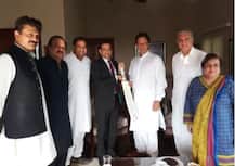 પાક. ના નવા વડાપ્રધાન બનવા જઈ રહેલા ઇમરાન ખાનને PM મોદીએ ગિફ્ટમાં મોકલાવી બેટ