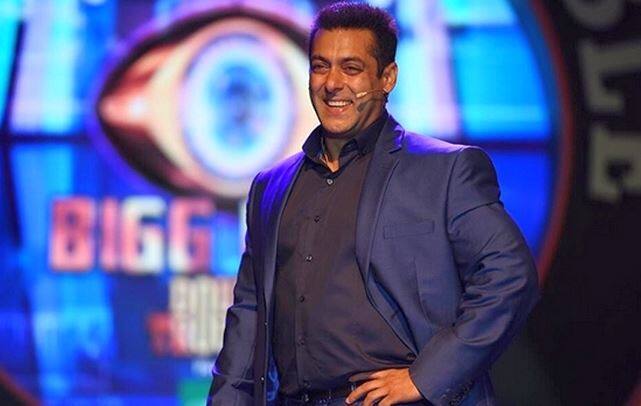 મુંબઈઃ સુપરસ્ટાર સલમાન ખાન જાણીતા રિયલિટી ટીવી શો બિગ બોસની આગામી સિઝન લઈને આવી રહ્યો છે. શોની 12મી સીઝનનું ટીવી પર પ્રસારણ 16 સપ્ટેમ્બરથી શરૂ થશે. થોડા દિવસોમાં શોના પ્રોમેને સત્તાવાર લોન્ચ કરી દેવાશે. સલમાને શોના પ્રોમોઝનું શૂટિંગ પૂરું કર્યું છે.