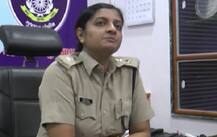 વડોદરાઃ પોલીસ સ્ટેશનમાં જ પોલીસે હત્યાની આરોપી યુવતી સાથે સેક્સ માણ્યું, બીજા શું અત્યાચાર કર્યા? જાણો વિગત