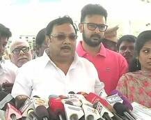 કરુણાનિધિના પુત્રો વચ્ચે સત્તા સંઘર્ષ, પાર્ટીમાંથી હાંકી કઢાયેલા અલાગિરીએ કહ્યું- હું છુ પિતાનો અસલી રાજકીય વારસ